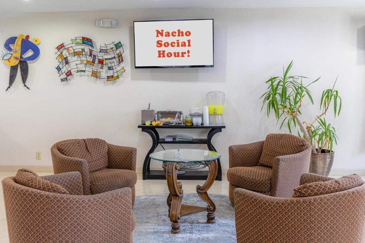 Microtel Inn & Suites By Wyndham Kingsland Naval Base I-95 Buitenkant foto