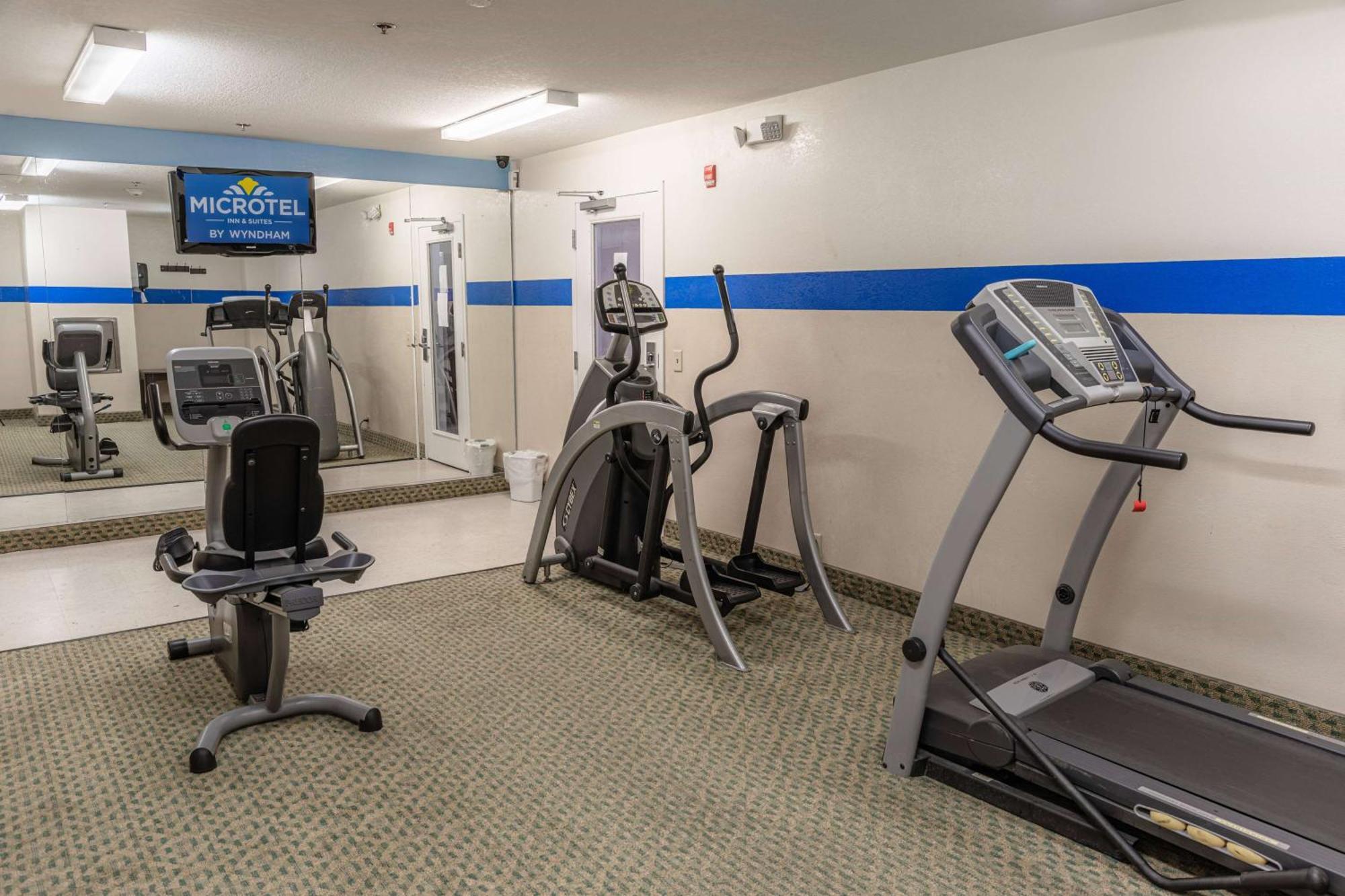 Microtel Inn & Suites By Wyndham Kingsland Naval Base I-95 Buitenkant foto