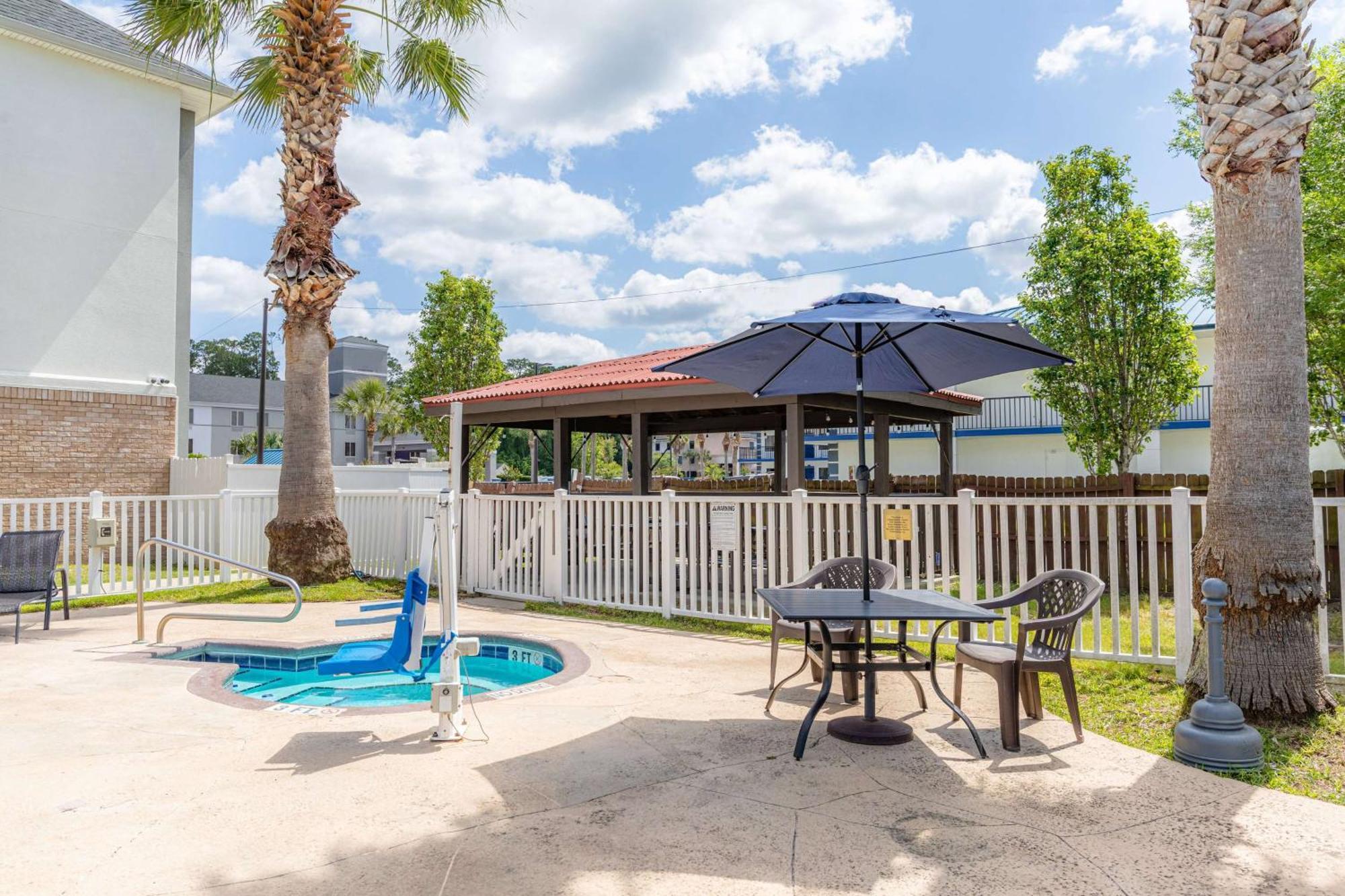 Microtel Inn & Suites By Wyndham Kingsland Naval Base I-95 Buitenkant foto
