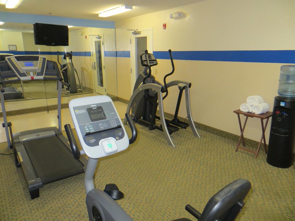 Microtel Inn & Suites By Wyndham Kingsland Naval Base I-95 Buitenkant foto